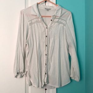 American Eagle button down top